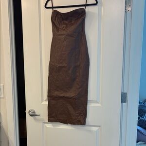 Chic Strapless Brown Dress